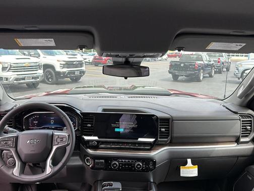 2025 Chevrolet Silverado 1500 LT Trail Boss