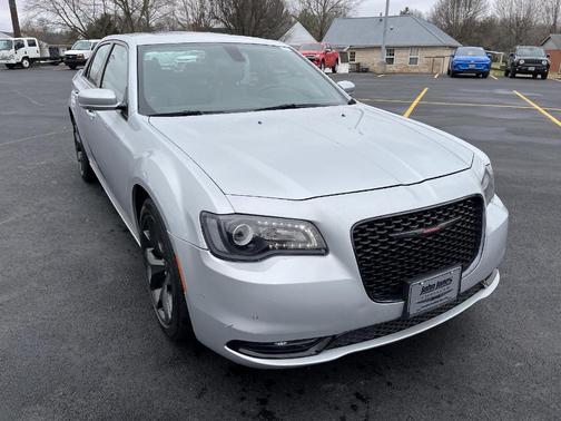 2023 Chrysler 300 S