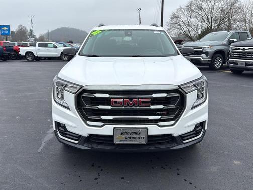 2022 GMC Terrain AT4