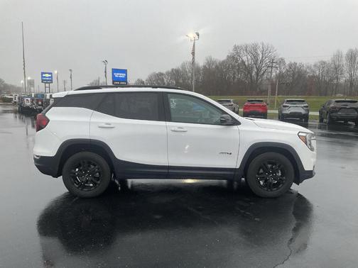 2022 GMC Terrain AT4