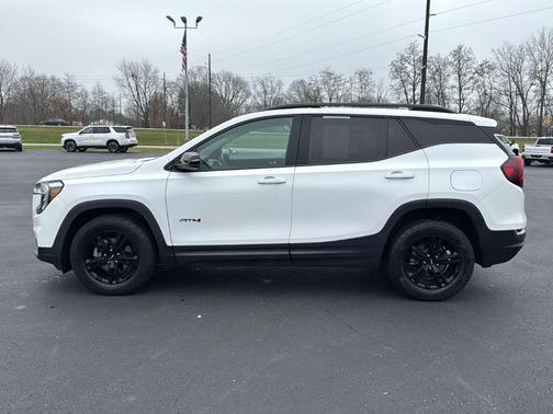 2022 GMC Terrain AT4
