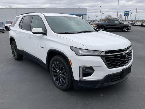 2023 Chevrolet Traverse RS