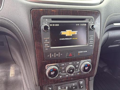 2017 Chevrolet Traverse 2LT