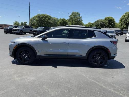 Sterling Gray Metallic 2025 Chevrolet Equinox EV RS