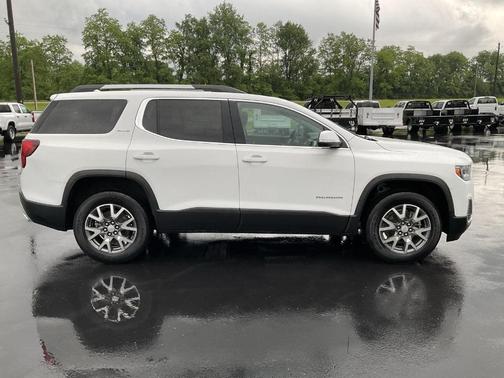 2022 GMC Acadia SLE