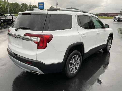 2022 GMC Acadia SLE