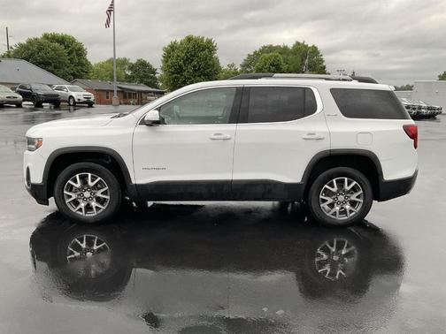 2022 GMC Acadia SLE