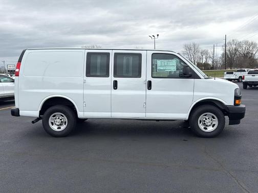 2024 Chevrolet Express 2500 Work Van