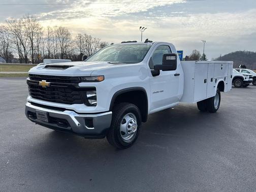 2026 Chevrolet Silverado 3500 WT
