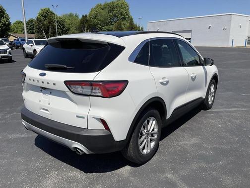 Star White 2020 Ford Escape SE