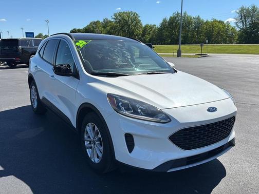 Star White 2020 Ford Escape SE