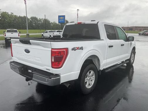 Oxford White 2022 Ford F-150 XLT