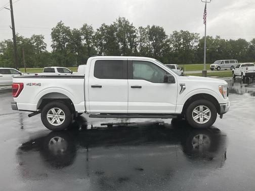 Oxford White 2022 Ford F-150 XLT
