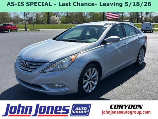 Radiant Silver Metallic 2013 Hyundai SONATA SE