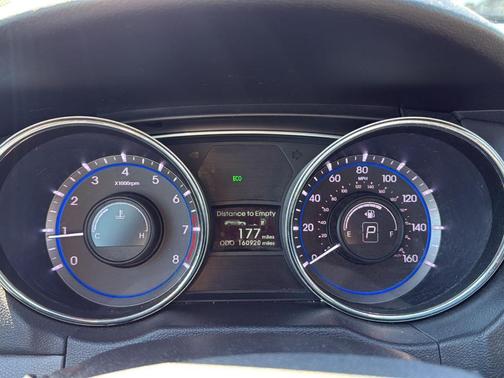 2013 Hyundai SONATA SE