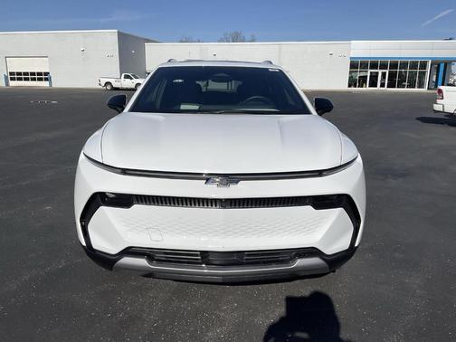 2024 Chevrolet Equinox EV LT