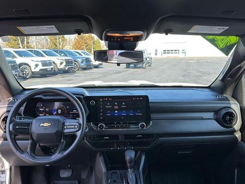 2024 Chevrolet Colorado WT