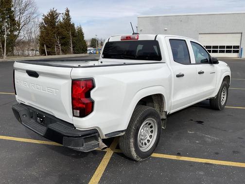 2024 Chevrolet Colorado WT