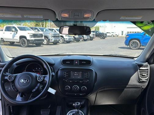 2016 Kia Soul Base