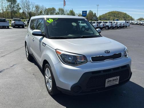 2016 Kia Soul Base