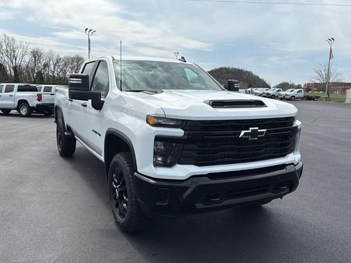 2025 Chevrolet Silverado 2500 Custom