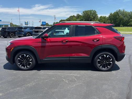 Scarlet Red Metallic 2021 Chevrolet Trailblazer LT