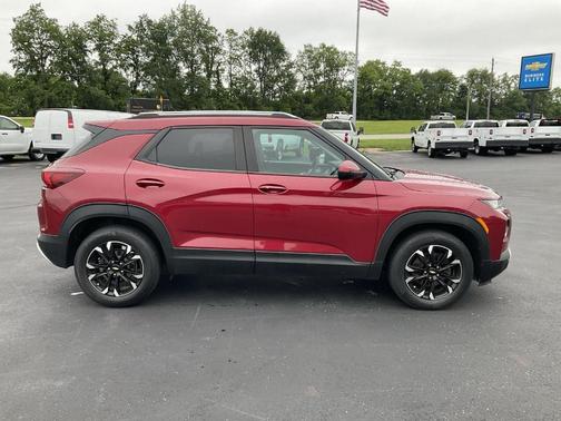 Scarlet Red Metallic 2021 Chevrolet Trailblazer LT