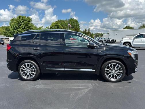 2024 GMC Terrain Denali