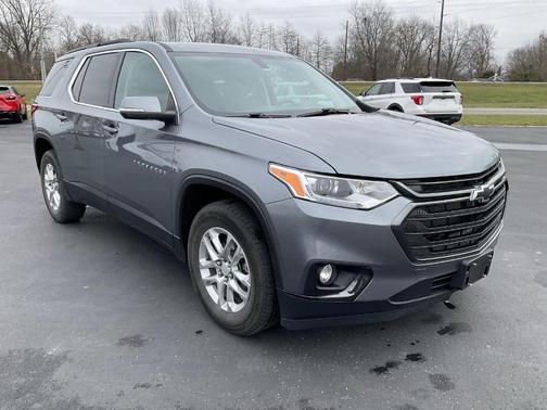 2021 Chevrolet Traverse LT Cloth