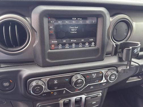 2022 Jeep Wrangler Sport