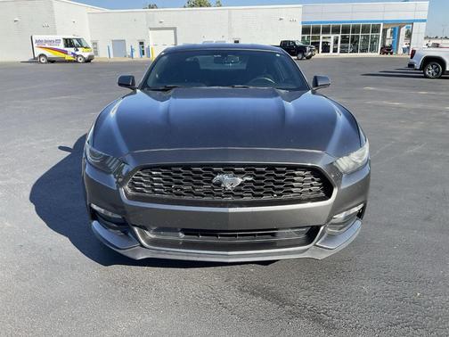 2017 Ford Mustang V6