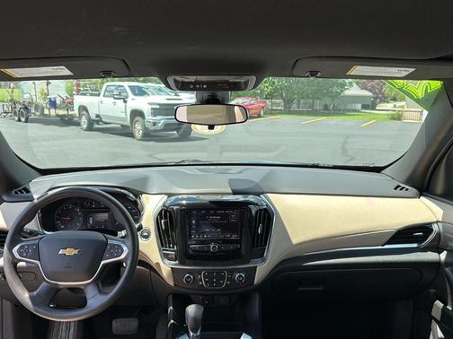 2022 Chevrolet Traverse LS