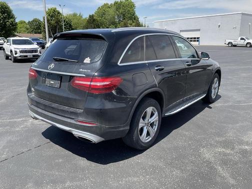 2018 Mercedes-Benz GLC 300 Base 4MATIC