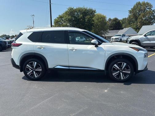 2021 Nissan Rogue SL