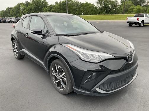 2022 Toyota C-HR XLE