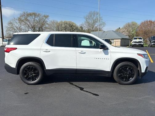 2021 Chevrolet Traverse LS