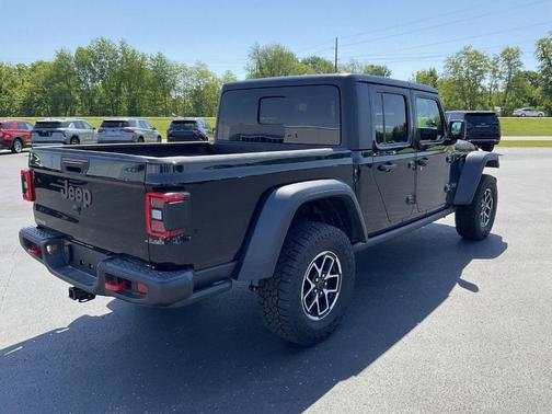 Black Clearcoat 2025 Jeep Gladiator Rubicon