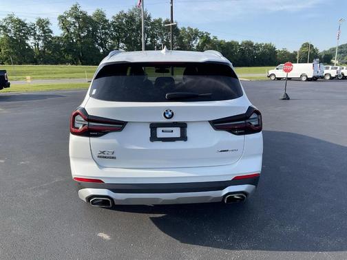 White 2022 BMW X3 xDrive30i