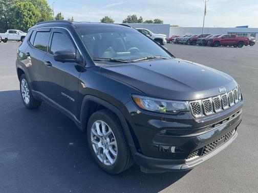 2024 Jeep Compass Latitude Lux