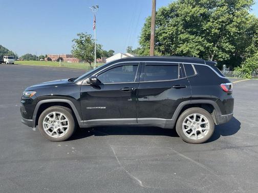 2024 Jeep Compass Latitude Lux