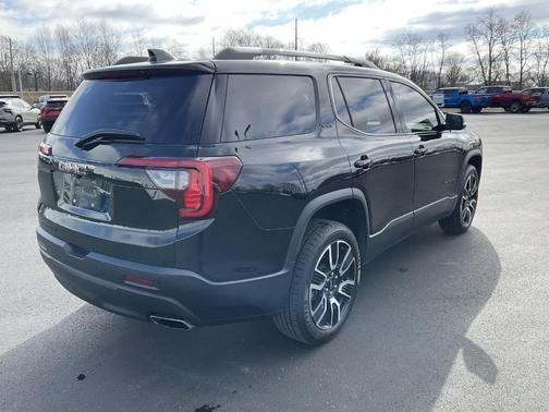 2021 GMC Acadia SLT