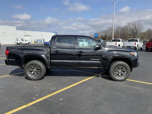 2023 Toyota Tacoma SR5