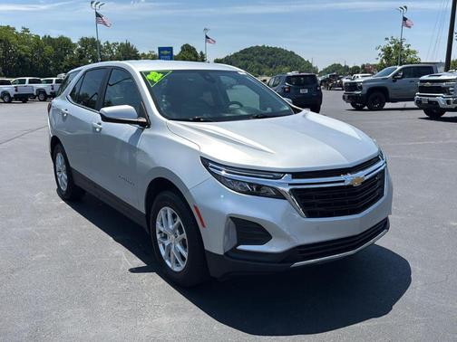 Silver Ice Metallic 2022 Chevrolet Equinox 2LT