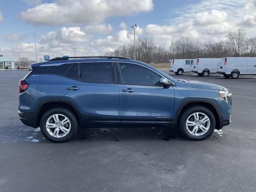 2024 GMC Terrain SLE