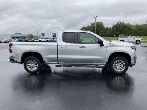 Silver Ice Metallic 2019 Chevrolet Silverado 1500 LT