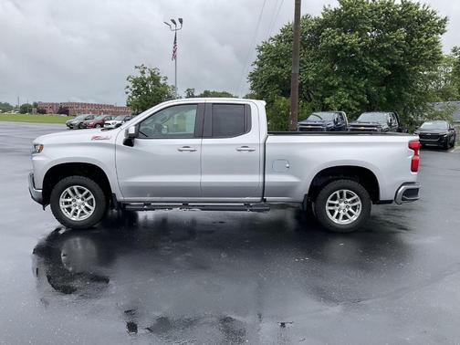 Silver Ice Metallic 2019 Chevrolet Silverado 1500 LT
