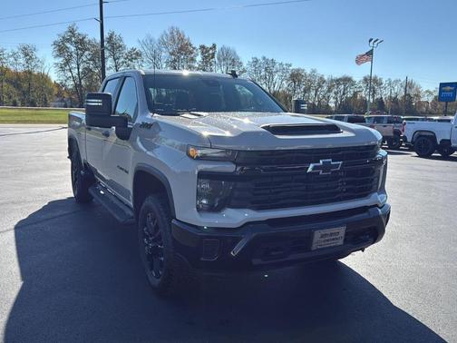 2026 Chevrolet Silverado 2500 Custom