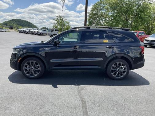 2023 Kia Sorento X-Line EX