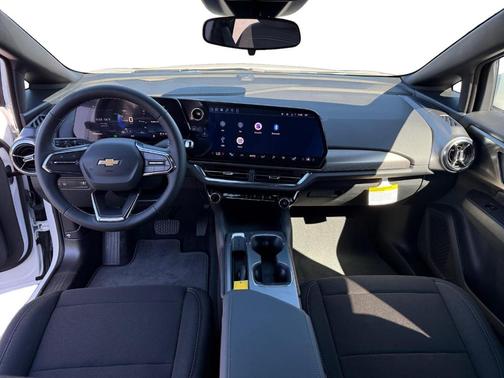 2026 Chevrolet Equinox EV LT 1