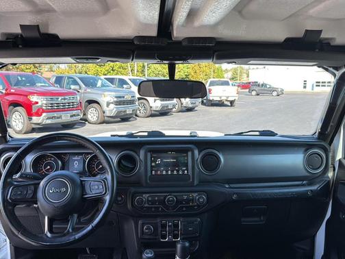 2022 Jeep Wrangler Unlimited Sport